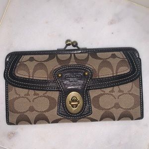 Coach Signature wallet